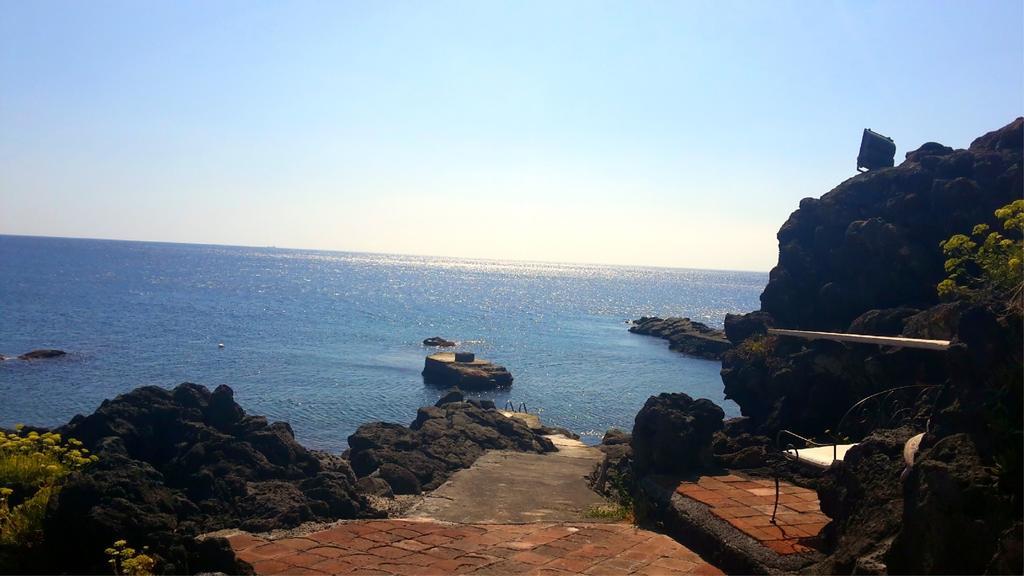 カターニア Casa Sul Mare Bed & Breakfast エクステリア 写真