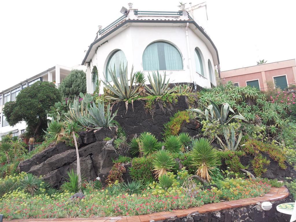 カターニア Casa Sul Mare Bed & Breakfast エクステリア 写真