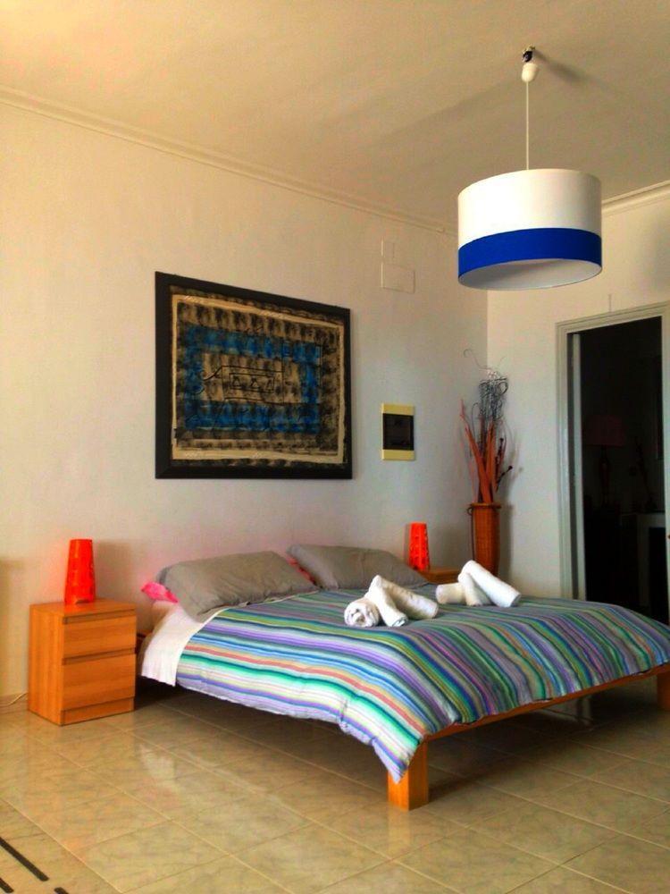 カターニア Casa Sul Mare Bed & Breakfast エクステリア 写真